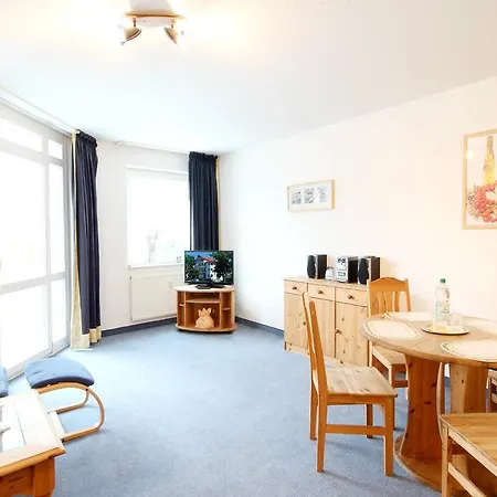 Lägenhet Wohnpark Granitz By Rujana